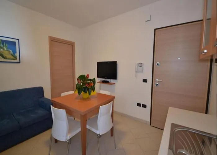 Modern Flat With Private Garden Apartament Rosolina Mare